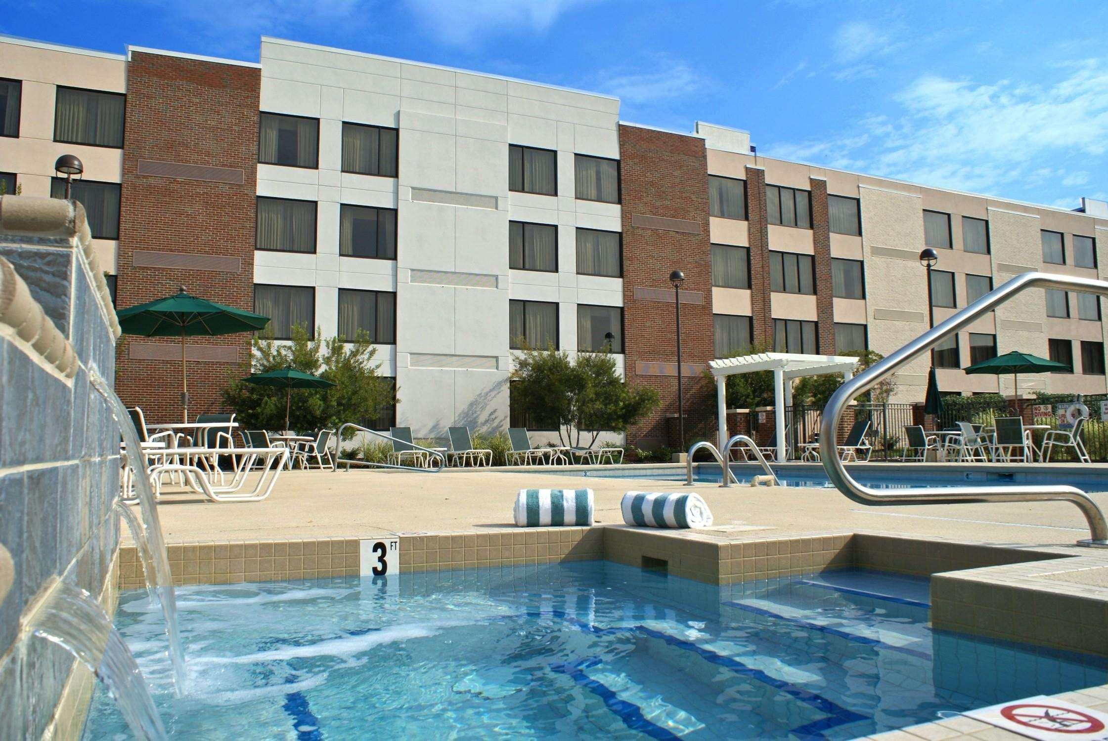 Doubletree By Hilton Rocky Mount Hotel Kültér fotó