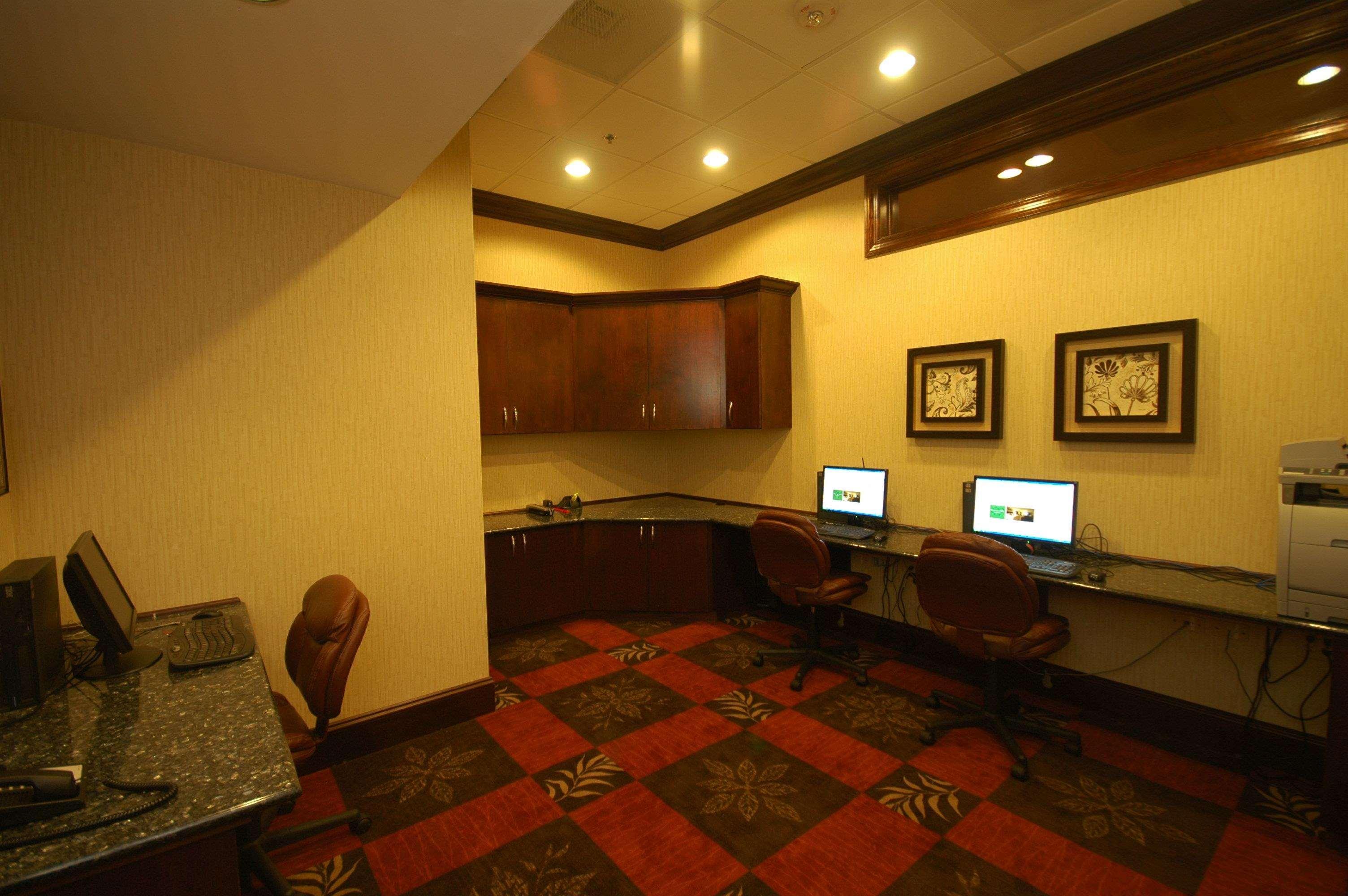 Doubletree By Hilton Rocky Mount Hotel Létesítmények fotó