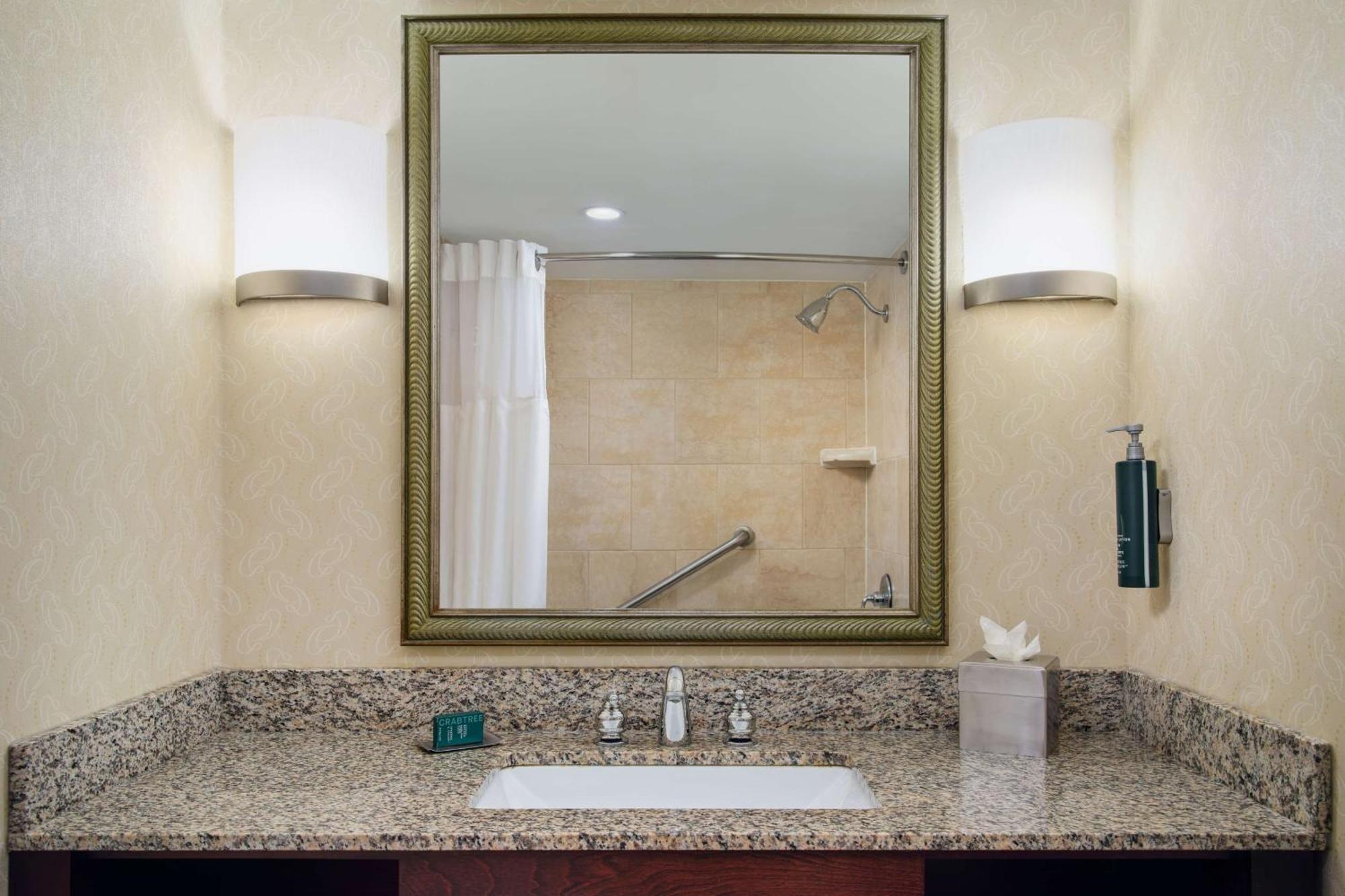 Doubletree By Hilton Rocky Mount Hotel Kültér fotó